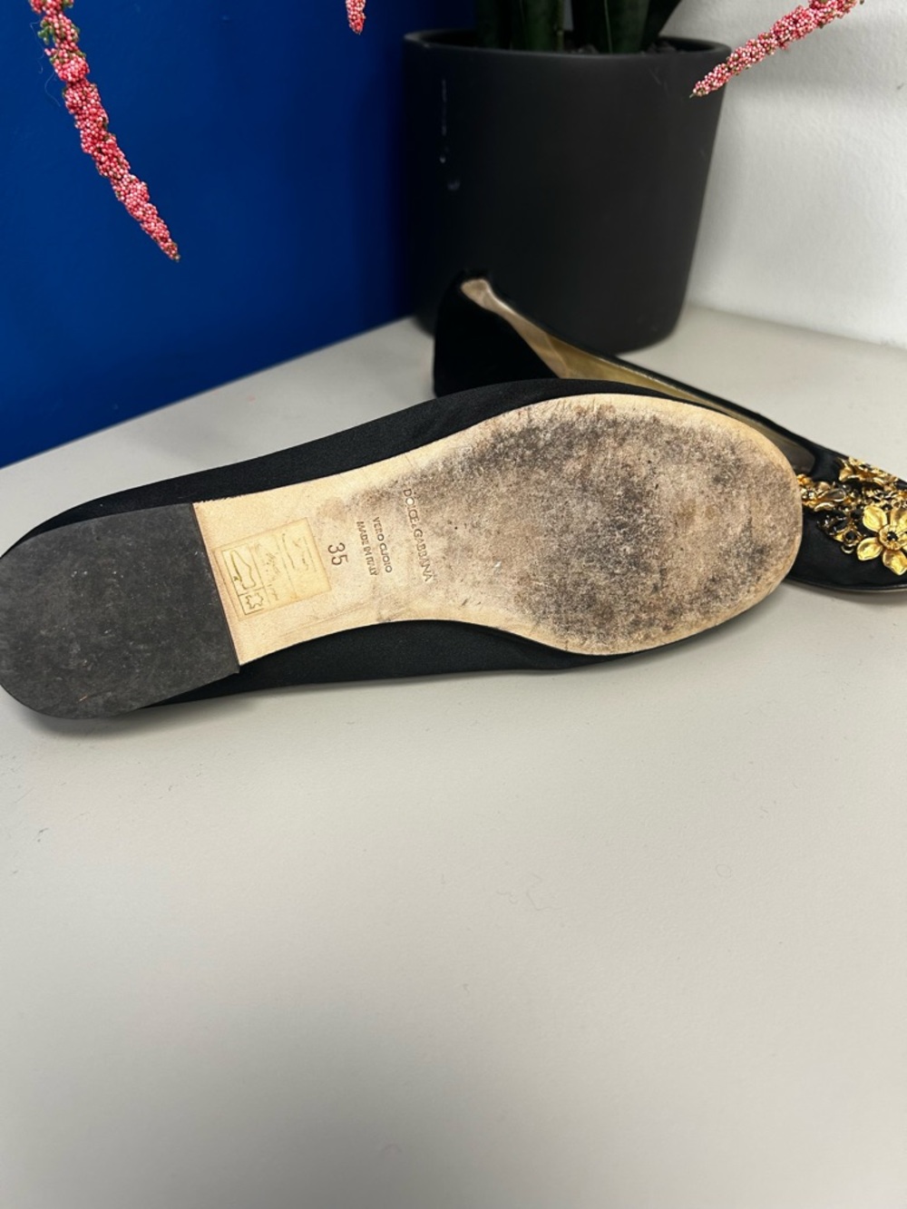 Dolce & Gabbana Black Satin Flats with Gold Floral Embellishments sz US 5/ EU 35 - Picture 6 of 6